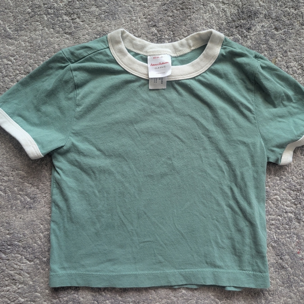 Hanna Andersson Green T-Shirt with White Trim